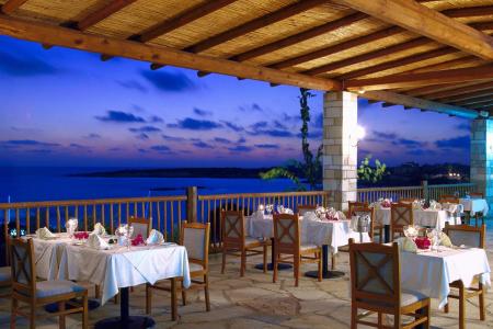 Отель Coral Beach Hotel & Resort в Пафос - Кипр