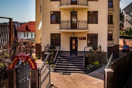 Отель Golden House в Сочи - Россия