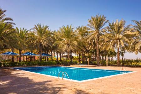 Отель Coral Beach Resort Sharjah в Шарджа - ОАЭ
