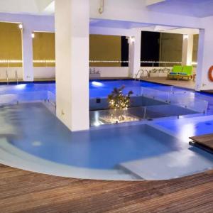 отель Ocean Edge Suites Colombo