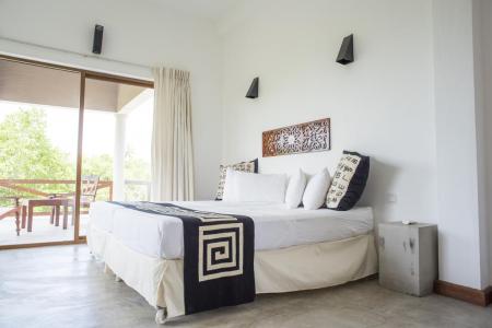 Nagenahira Beach Villa