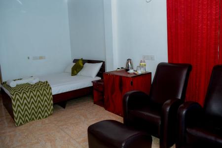 Отель Villa Hotel в Тринкомали - Шри-Ланка