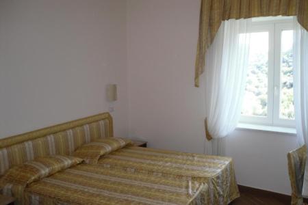 Отель Royal Hills в Сорренто - Италия