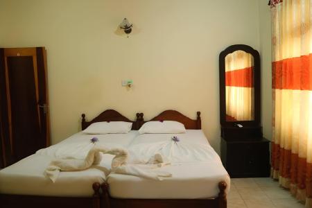 Отель Serenity Villa в Хиккадува - Шри-Ланка