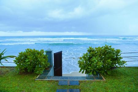 Отель Ocean Crest в Ахангама - Шри-Ланка