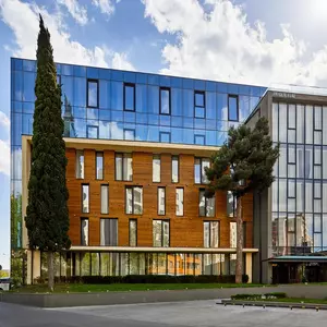 отель Iveria Inn