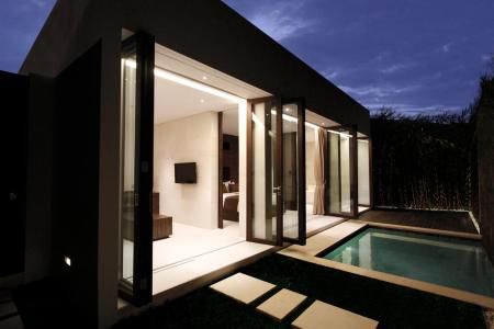 Отель eqUILIBRIA Seminyak в Кута - Индонезия