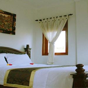 отель Teba House