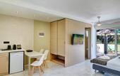 Туры в отель Forum Suites