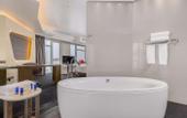 Туры в отель V Hotel Curio Collection By Hilton