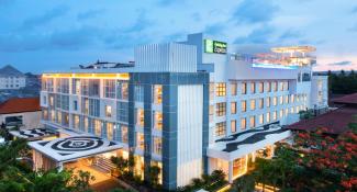 Holiday Inn Express Baruna Bali 3*