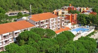 Albona Hotel & Residence 3*