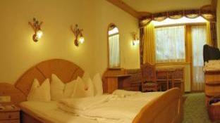 Alpenbad Hohenhaus 4*