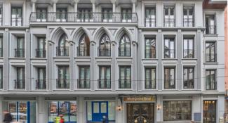 Golden Royal Hotel 4*