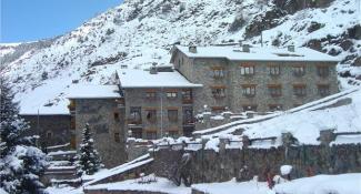 Del Clos Apartments 2*