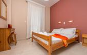 Туры в отель Helen & Theo Studios