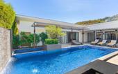 Туры в отель CasaBay Luxury Pool Villas