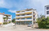 Туры в отель Apartments Evelyn Brostolade