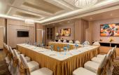 Туры в отель Ramada Hotel & Suites Amwaj Islands