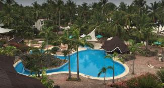 Diani Reef Beach Resort & Spa 5*