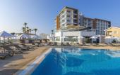 Туры в отель Leonardo Crystal Cove Hotel & Spa by the sea