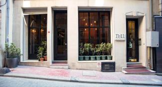 No11 Hotel & Apartments Apts