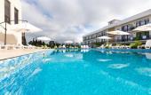 Туры в отель Oasis Club Resort