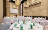 Туры в отель Taj Jumeirah Lakes Towers Hotel