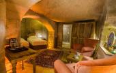 Туры в отель Caldera Cave Hotel
