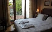 Туры в отель Bucoleon Hostel