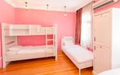Туры в отель Bucoleon Hostel