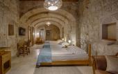 Туры в отель Hera Cave Suites