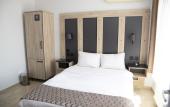 Туры в отель Galley Hotel