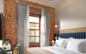 Туры в отель Ecole St. Pierre Hotel