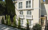 Туры в отель The White Residence