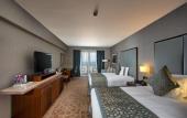Туры в отель Crowne Plaza Duqm