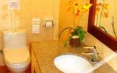 Туры в отель Airport Beach Hotel Phuket