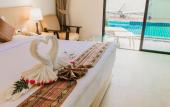 Туры в отель Airport Beach Hotel Phuket