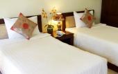 Туры в отель Airport Beach Hotel Phuket