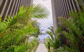 Туры в отель Les Estivales Beachfront Suites & Penthouses by Lov