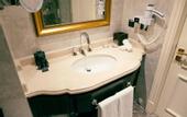 Туры в отель Dekalb Hotel