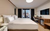 Туры в отель Gleam Collection Hotel