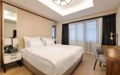 Туры в отель Gleam Collection Hotel