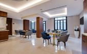 Туры в отель Gleam Collection Hotel