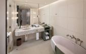 Туры в отель New World Hoiana Beach & Resort