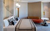 Туры в отель Paragraph Freedom Square, A Luxury Collection Hotel