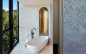 Туры в отель Paragraph Freedom Square, A Luxury Collection Hotel