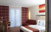 Туры в отель Express By Holiday Inn