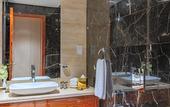 Туры в отель The Bentley Luxury Hotel and Suites