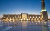 Туры в отель The Bentley Luxury Hotel and Suites